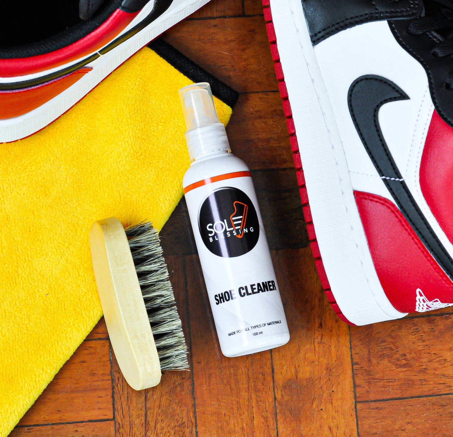 SHOE CLEANER